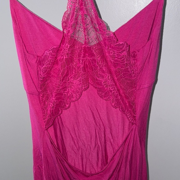 Victoria's Secret Pink night dress with Spaghetti Straps lace detail - open back - Picture 11 of 14